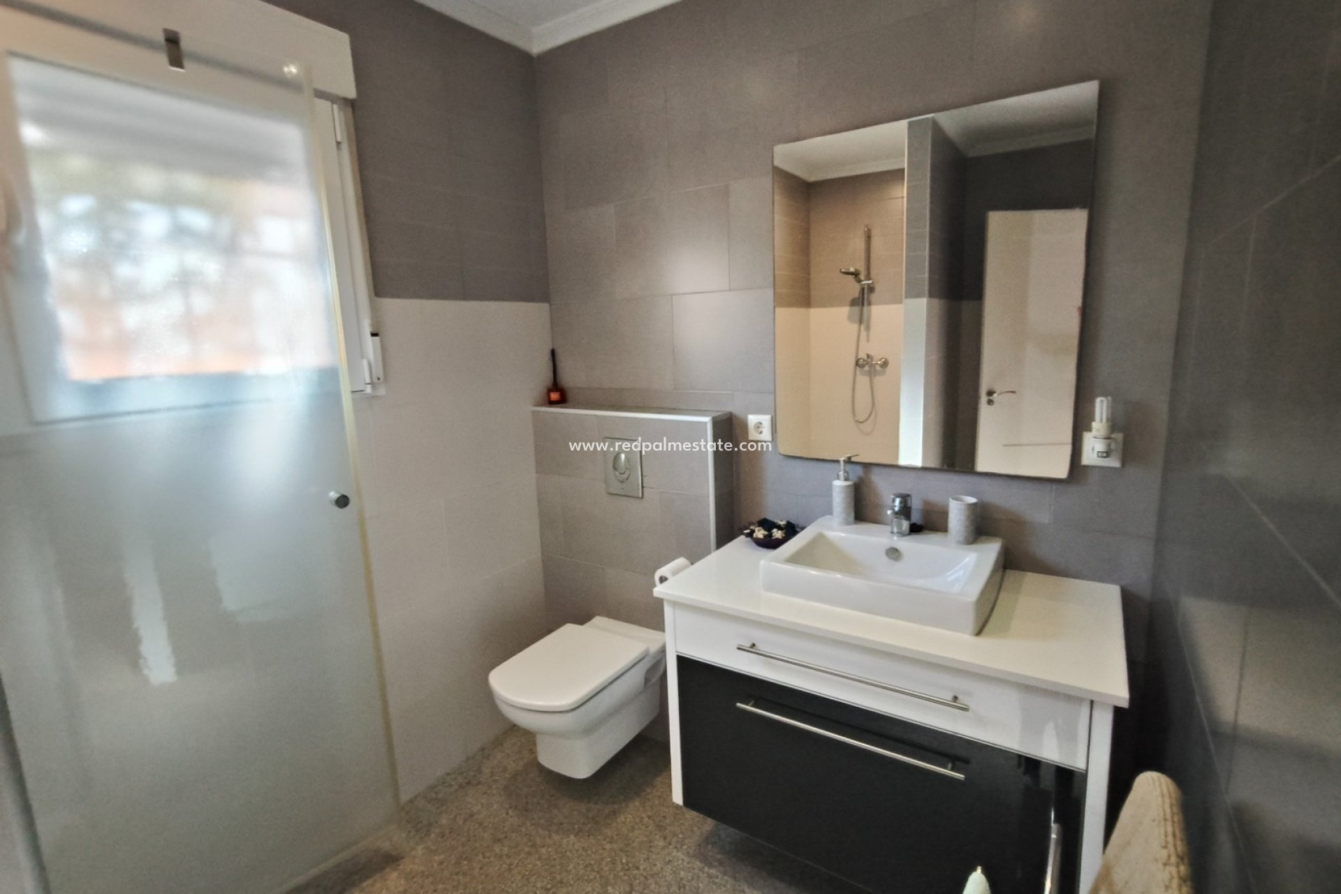 Videresalg - Villa -
La Romana - Inland