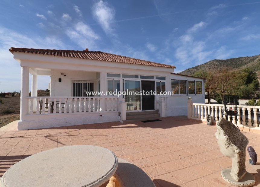 Videresalg - Villa -
La Romana - Inland