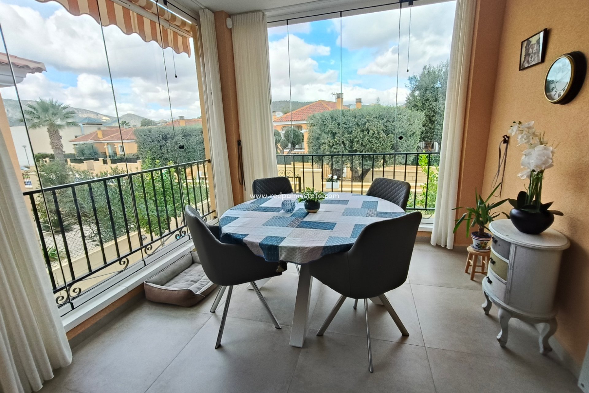 Videresalg - Villa -
La Romana - Inland