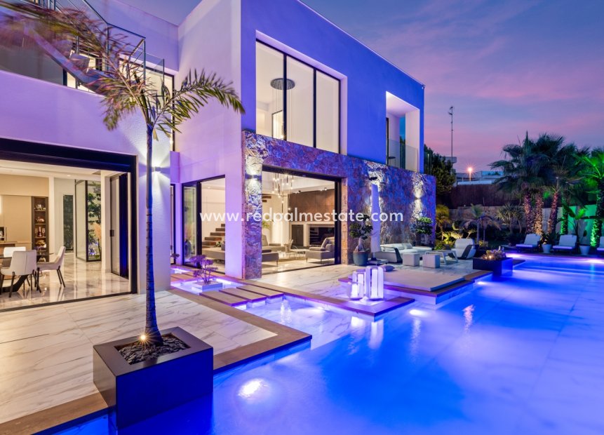 Videresalg - Villa -
Las Colinas Golf