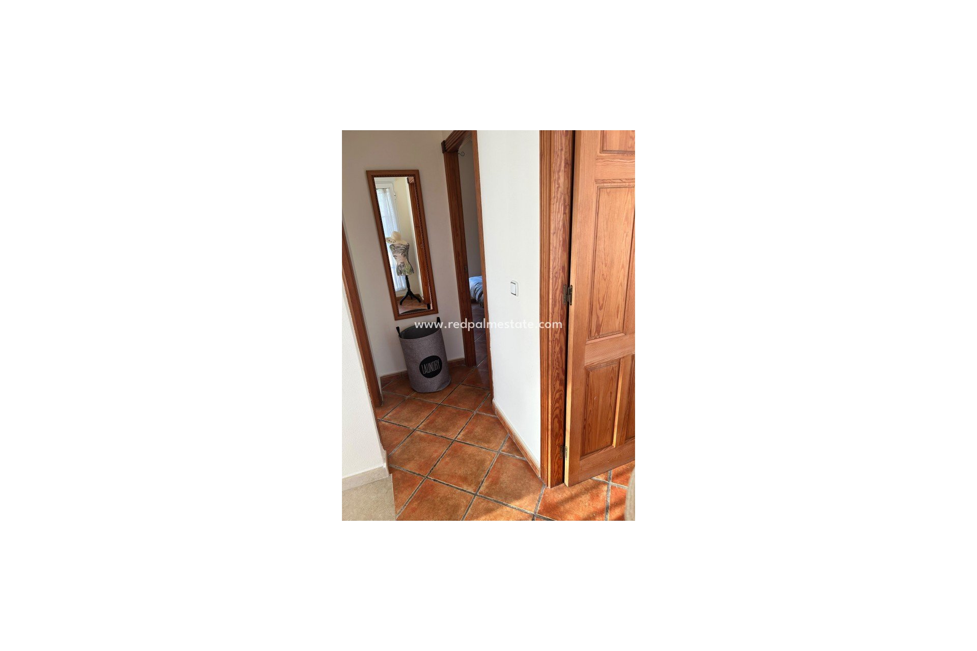 Videresalg - Villa -
Lo Crispin