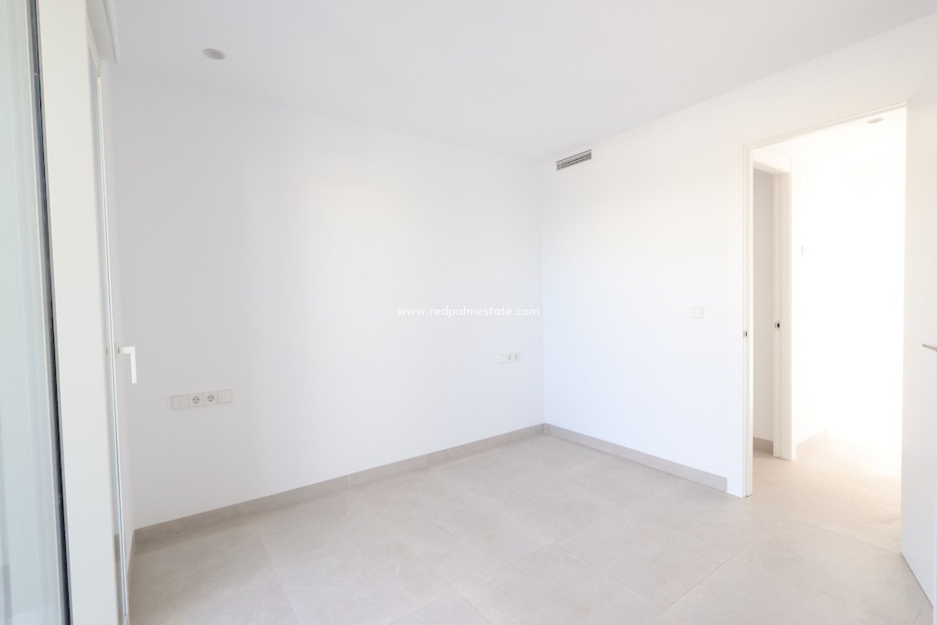 Videresalg - Villa -
Los Alczares - Los Alcazares