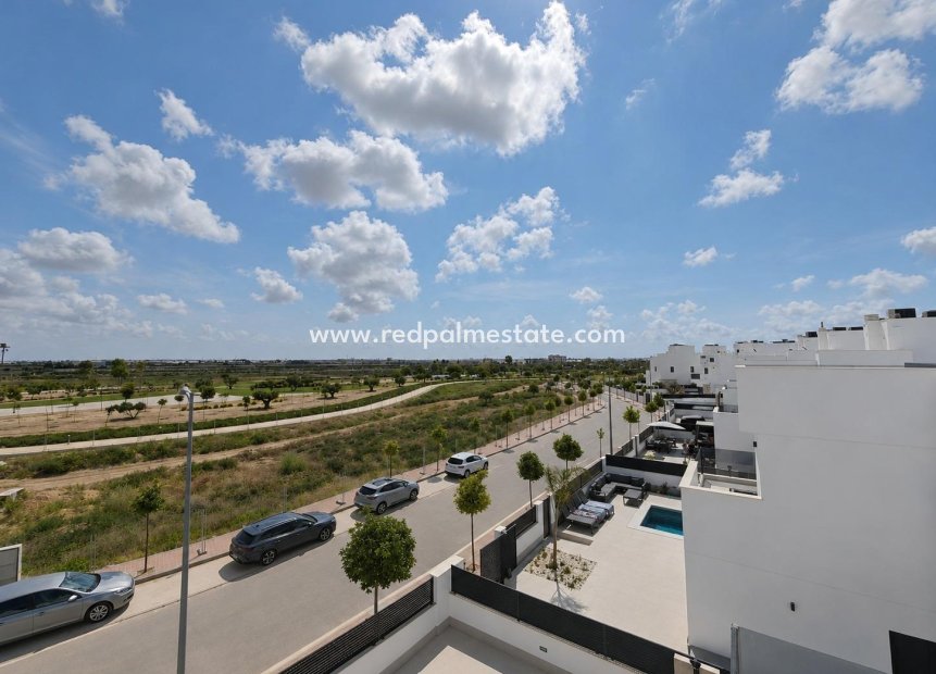 Videresalg - Villa -
Los Alczares - Santa Rosalia