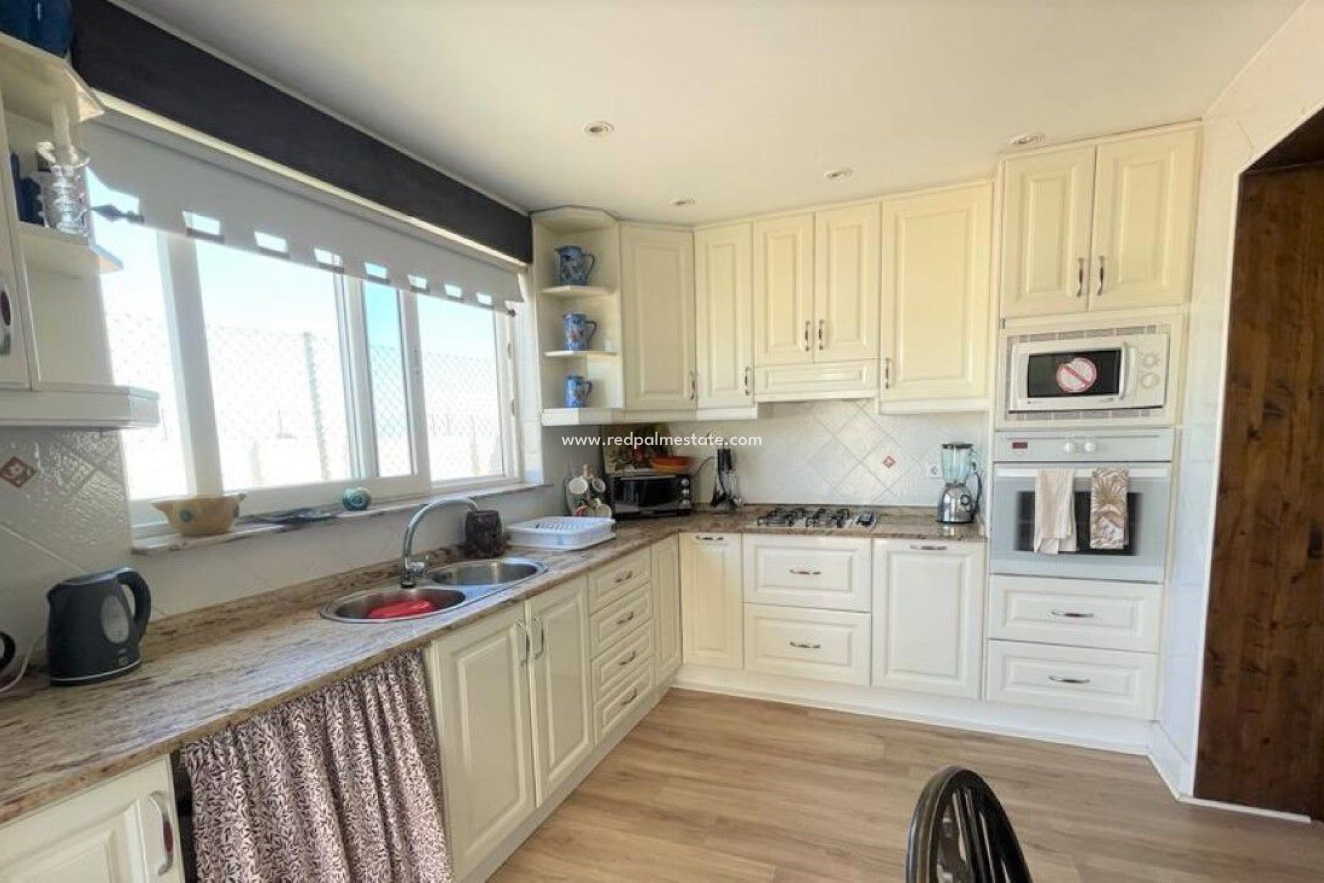 Videresalg - Villa -
Los Belones - Inland