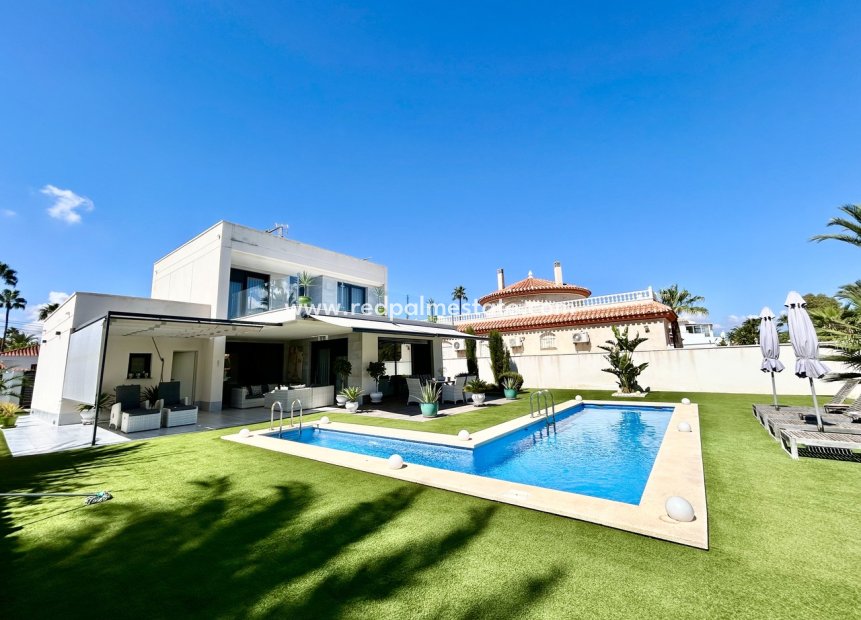 Videresalg - Villa -
Los Urrutias - Costa Calida