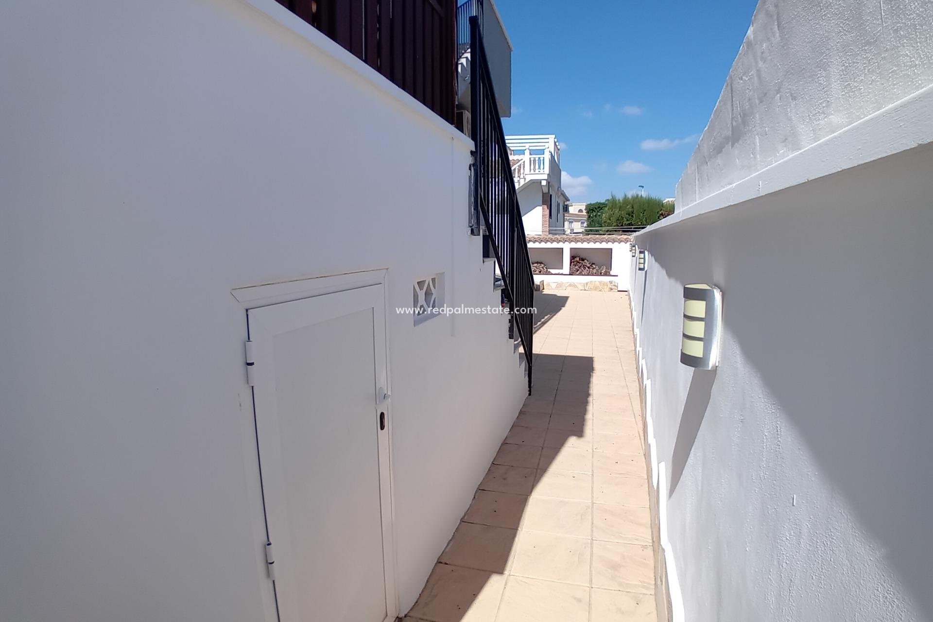 Videresalg - Villa -
Mazarron - Camposol