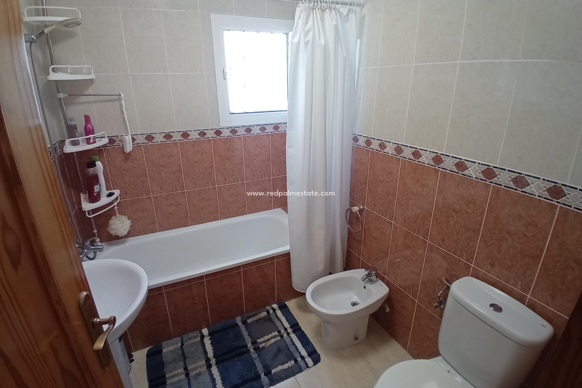 Videresalg - Villa -
Mazarron - Camposol