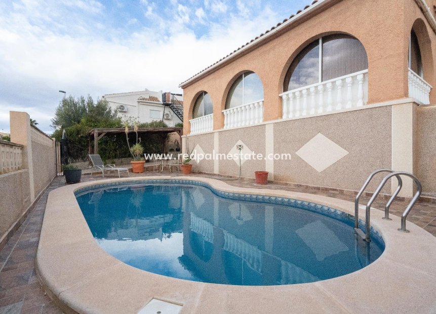 Videresalg - Villa -
Mazarron - Camposol