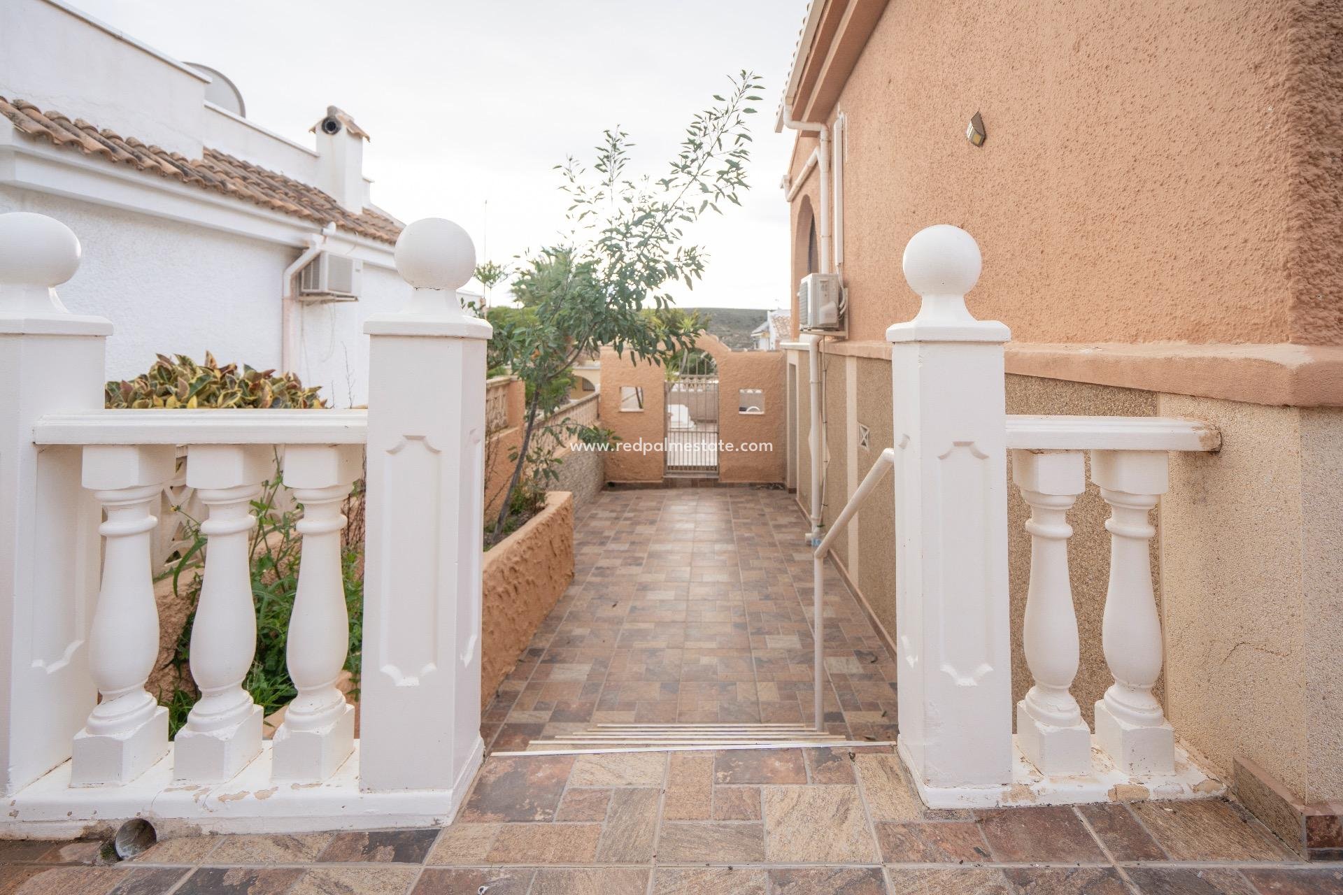 Videresalg - Villa -
Mazarron - Camposol