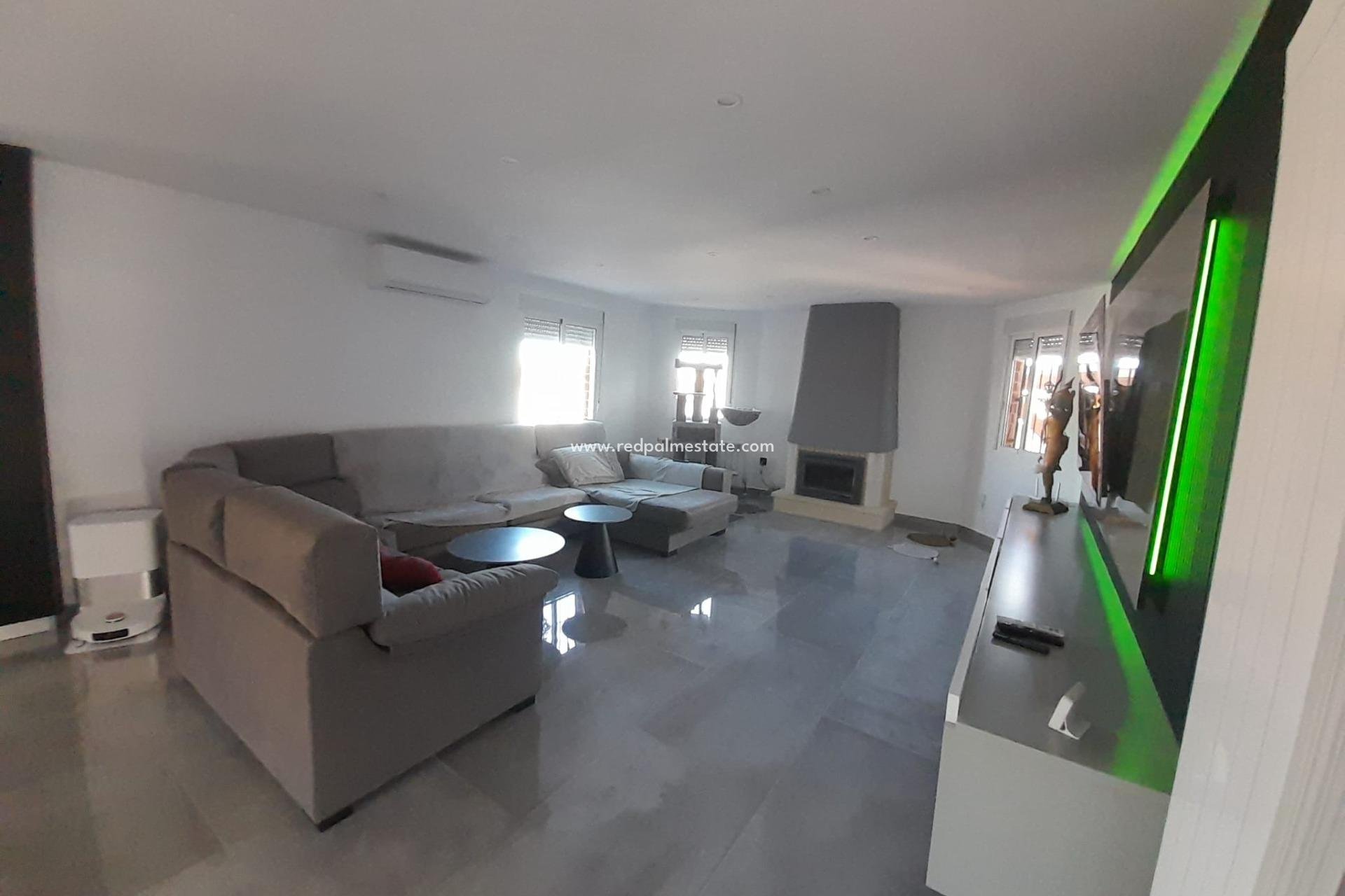 Videresalg - Villa -
Mazarron - Camposol