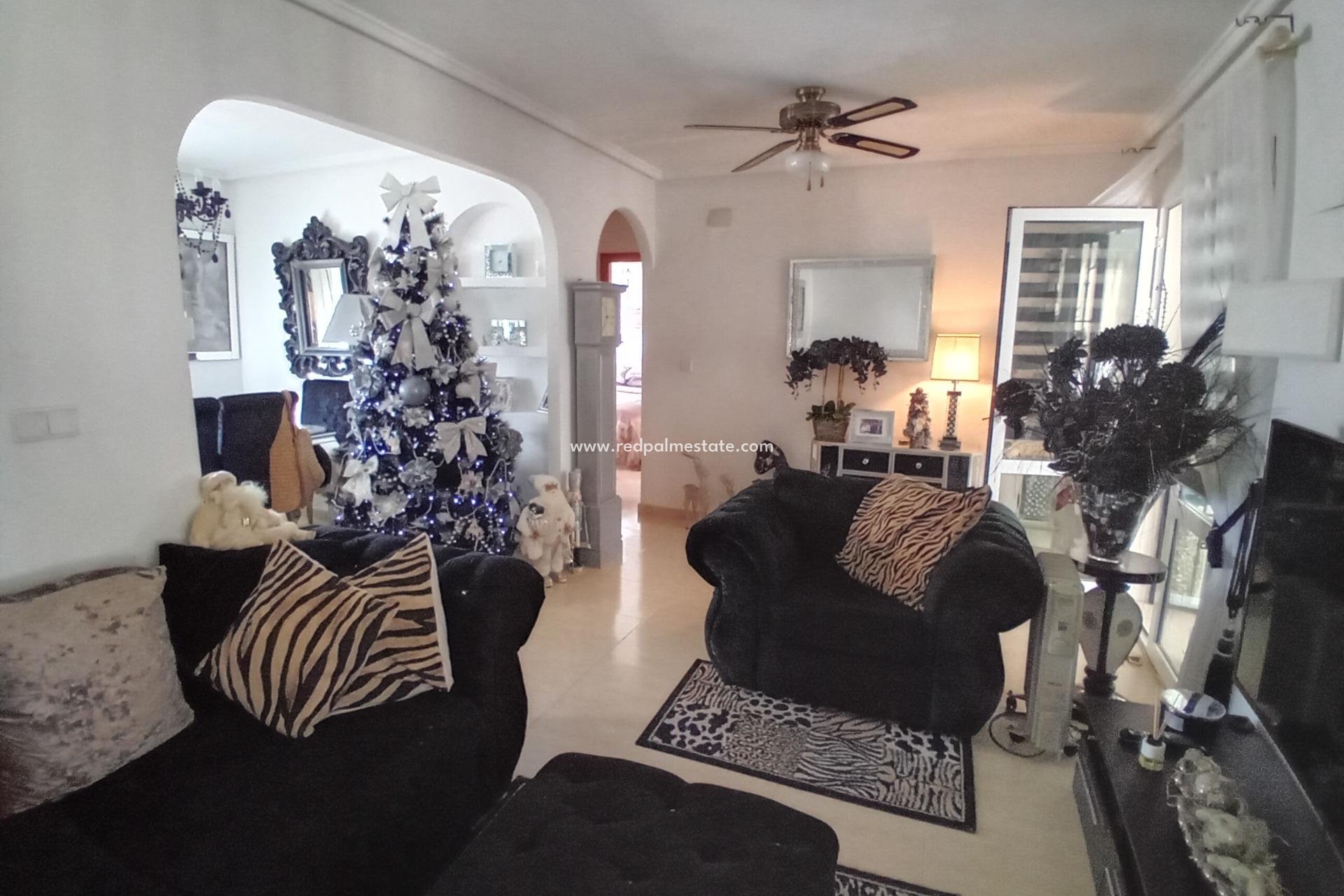 Videresalg - Villa -
Mazarron - Camposol