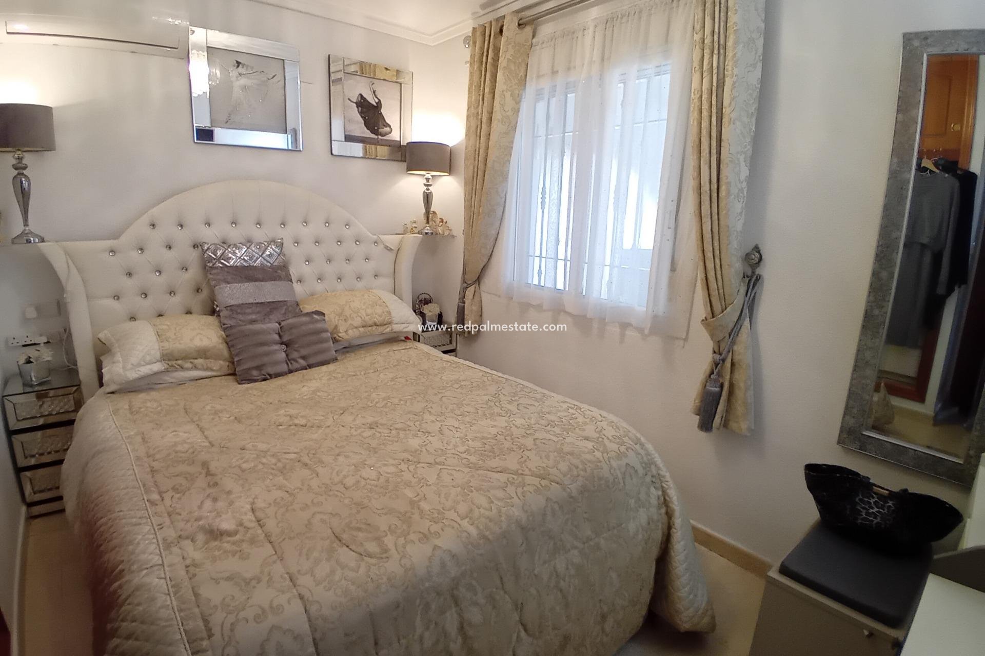 Videresalg - Villa -
Mazarron - Camposol