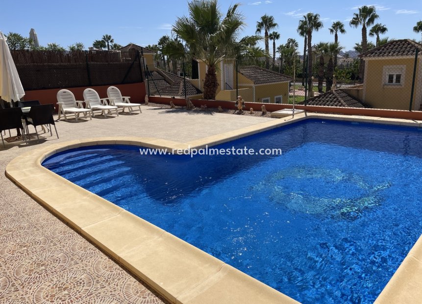 Videresalg - Villa -
Mazarron - Inland