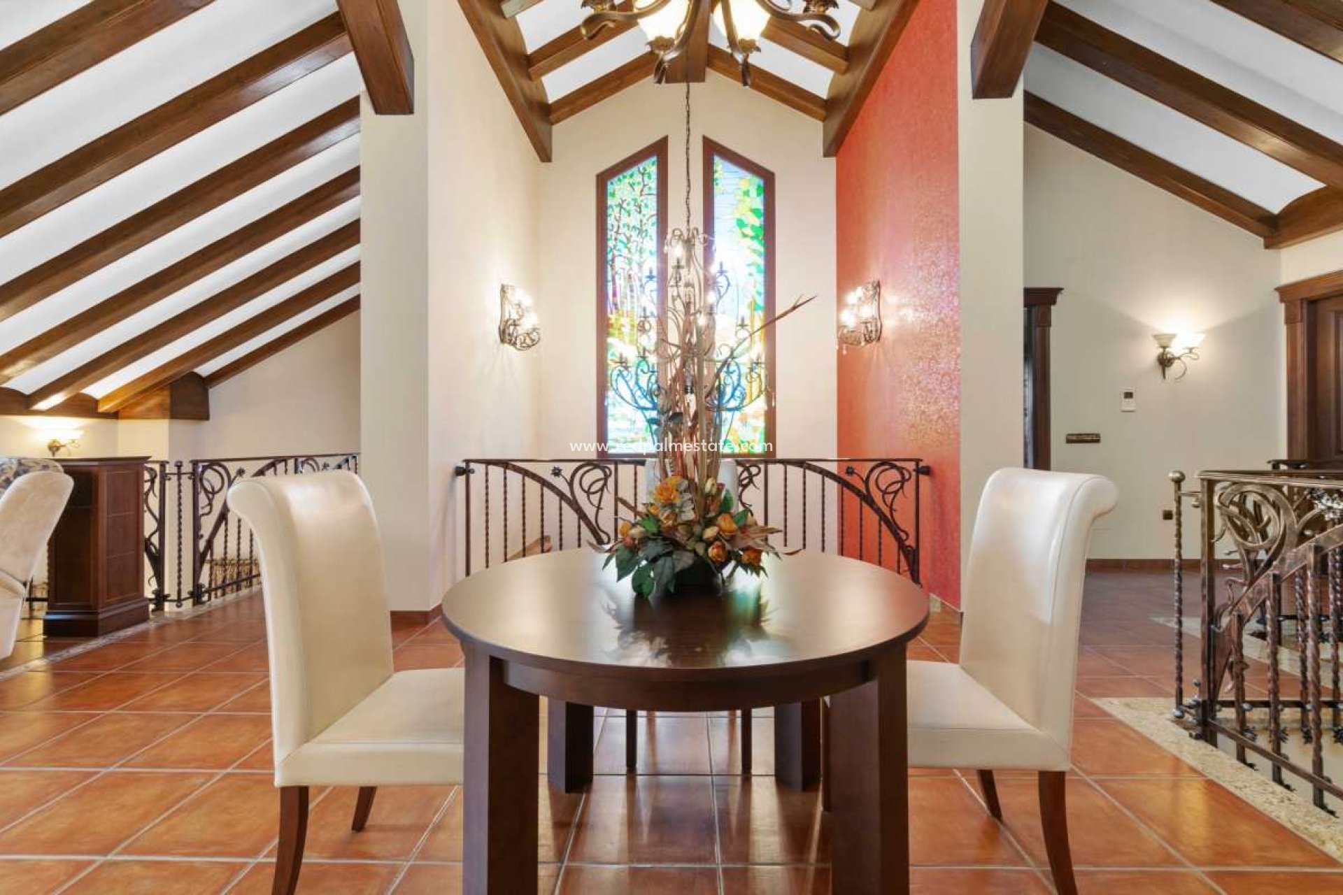 Videresalg - Villa -
Molins - Inland