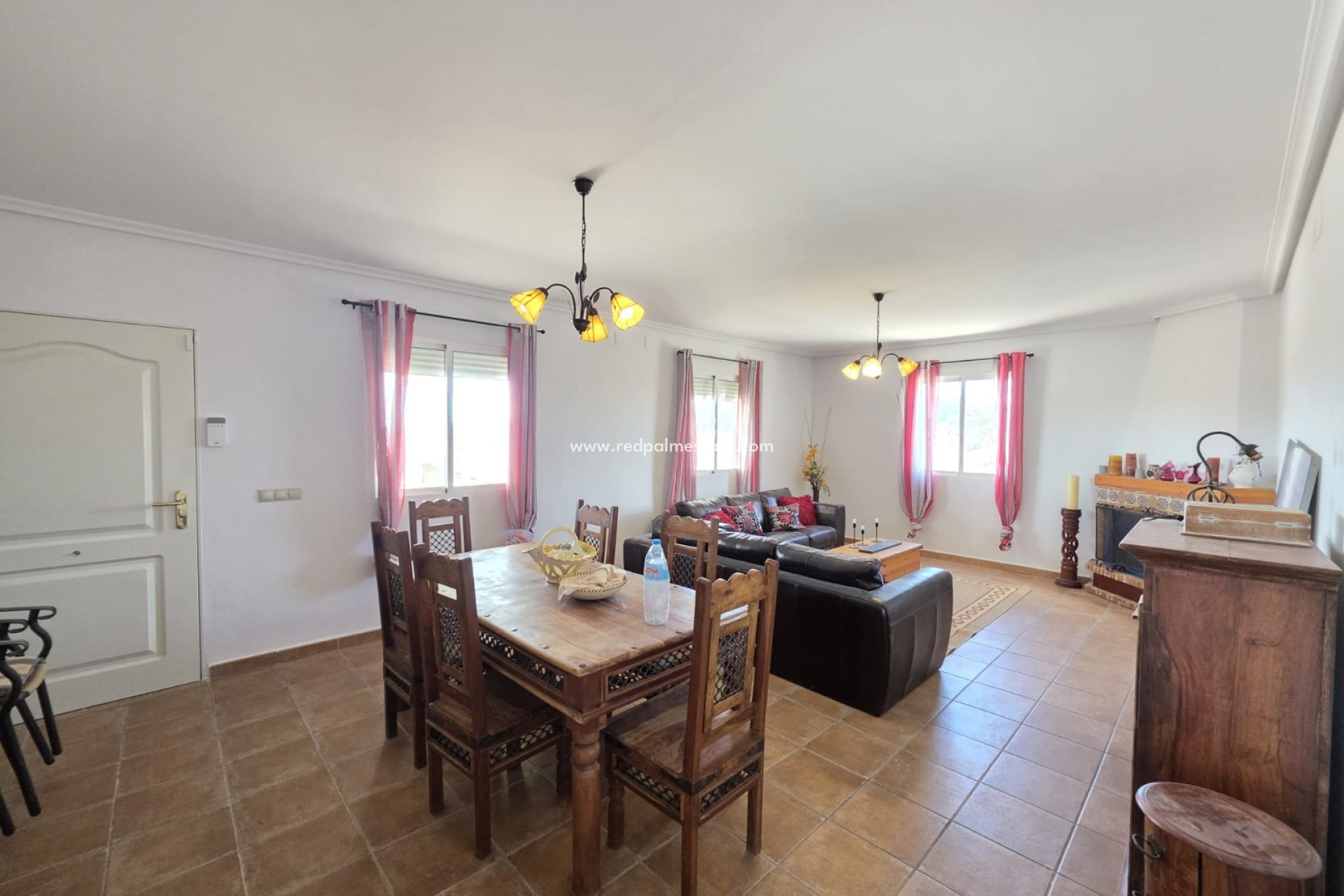 Videresalg - Villa -
Monóvar/Monóver - Inland