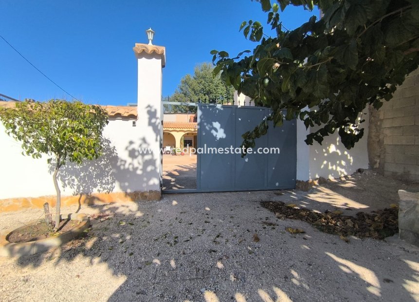 Videresalg - Villa -
Monóvar/Monóver - Inland