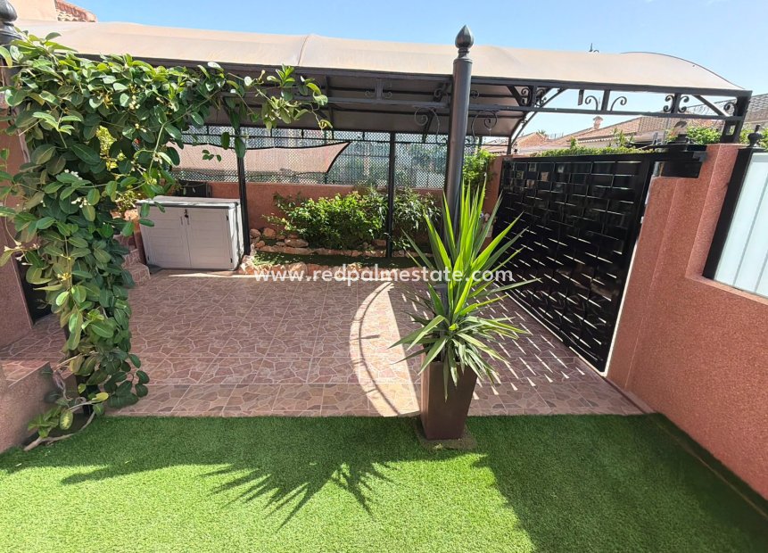 Videresalg - Villa -
Montesinos - La Herada