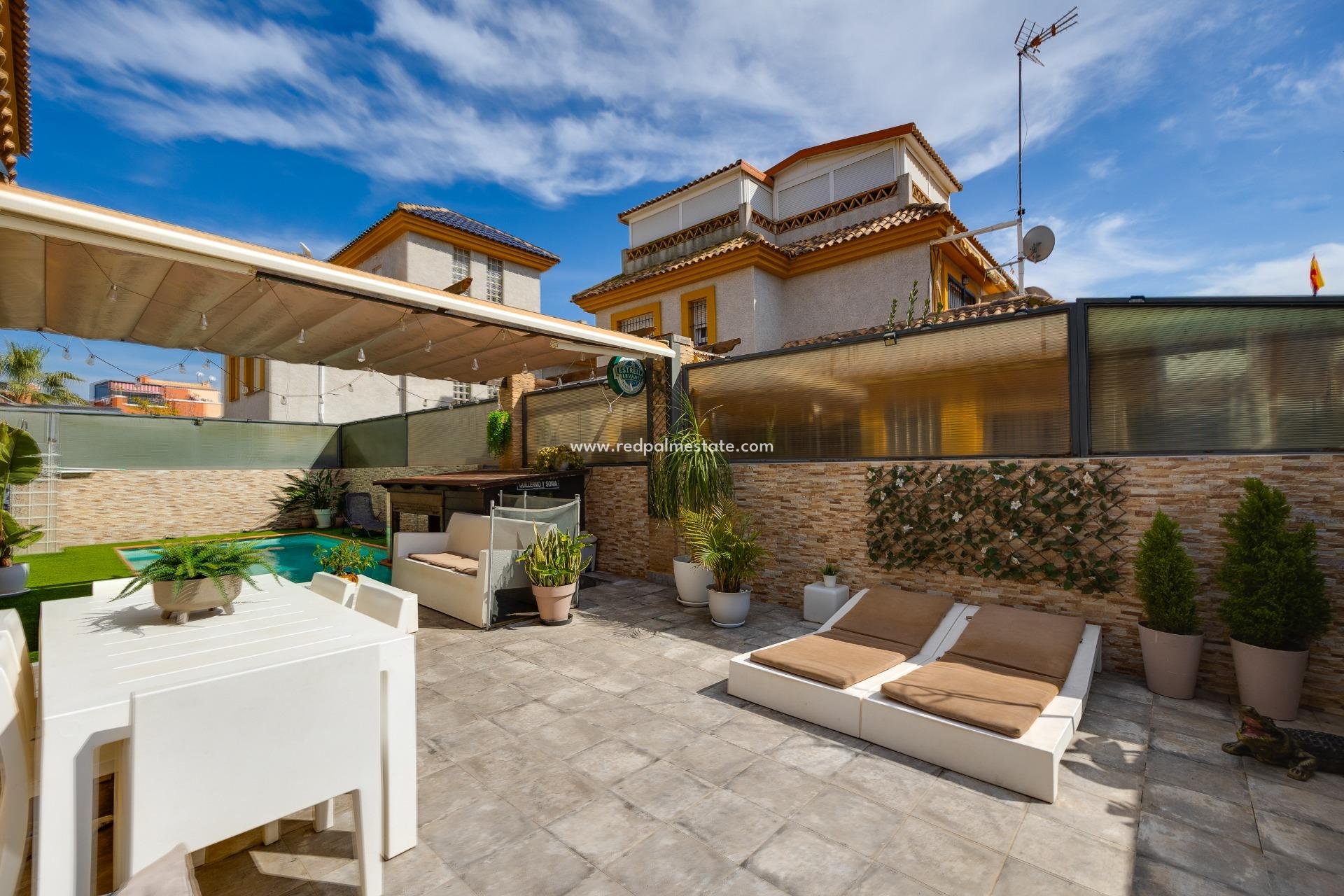 Videresalg - Villa -
Montesinos - La Herada