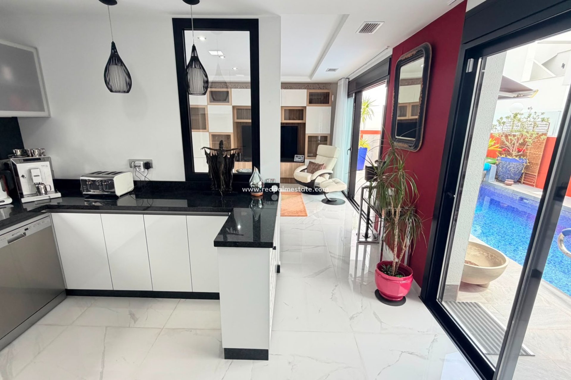 Videresalg - Villa -
Montesinos - La Herada