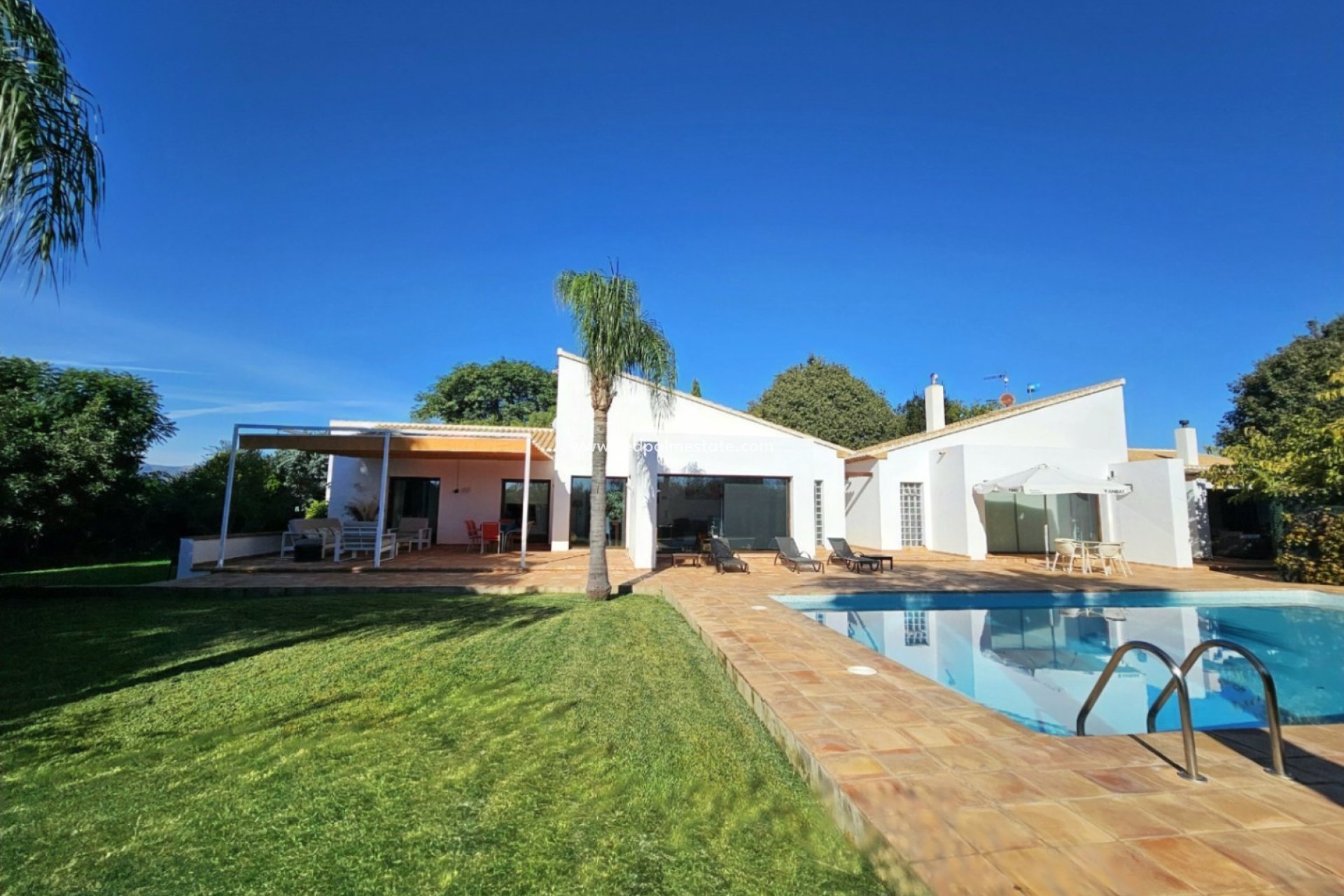 Videresalg - Villa -
Ondara - Inland