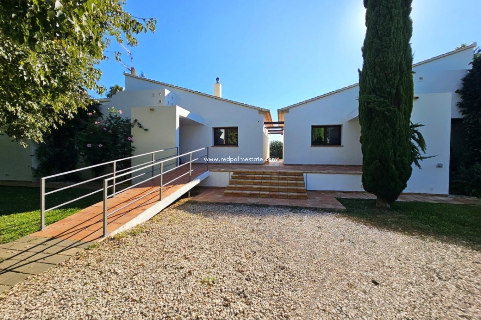 Videresalg - Villa -
Ondara - Inland