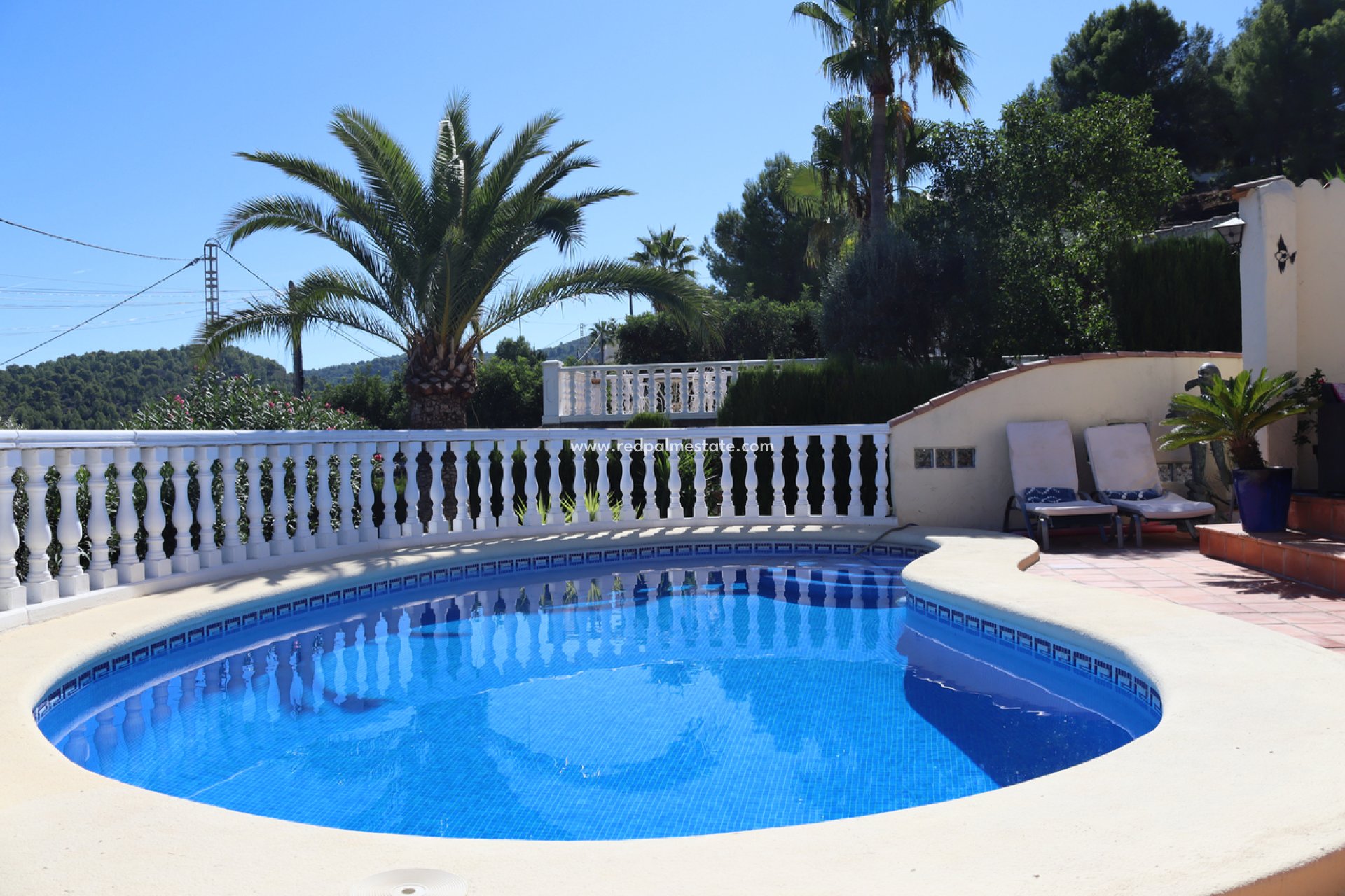 Videresalg - Villa -
Orba - Inland