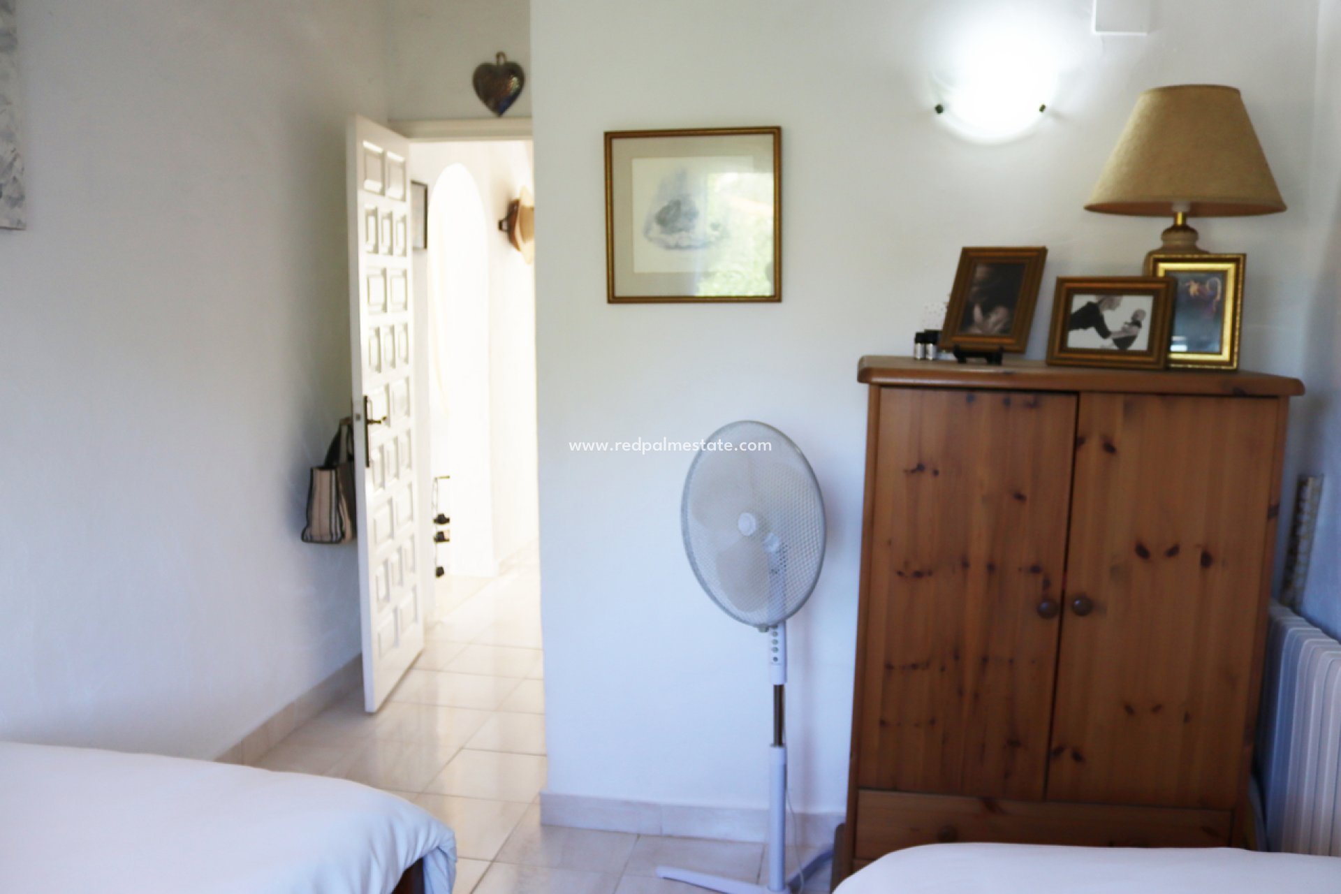 Videresalg - Villa -
Orba - Inland