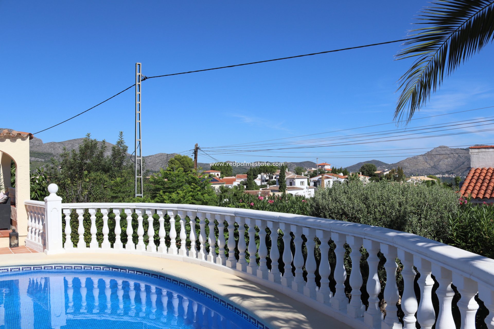 Videresalg - Villa -
Orba - Inland