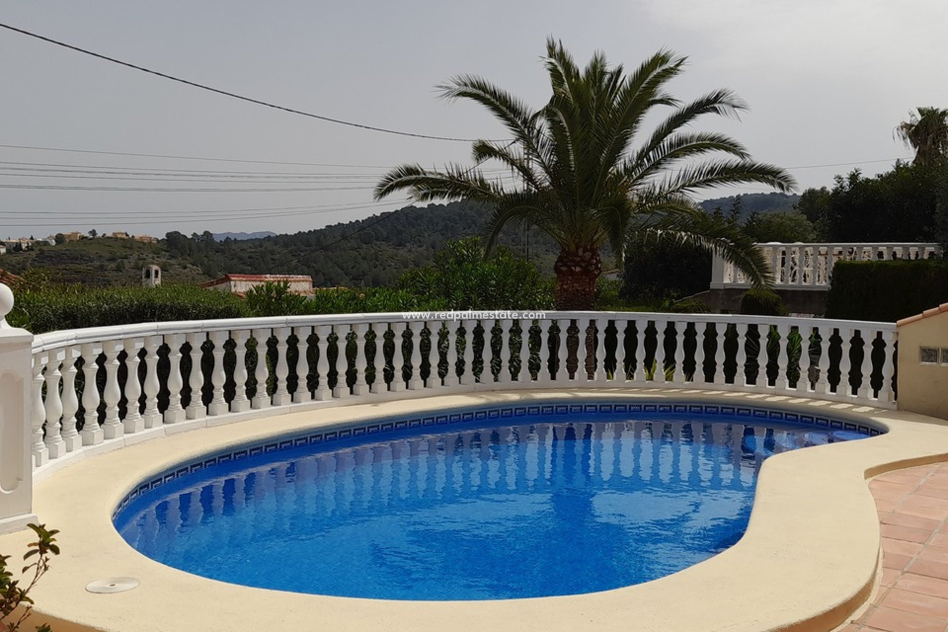 Videresalg - Villa -
Orba - Inland