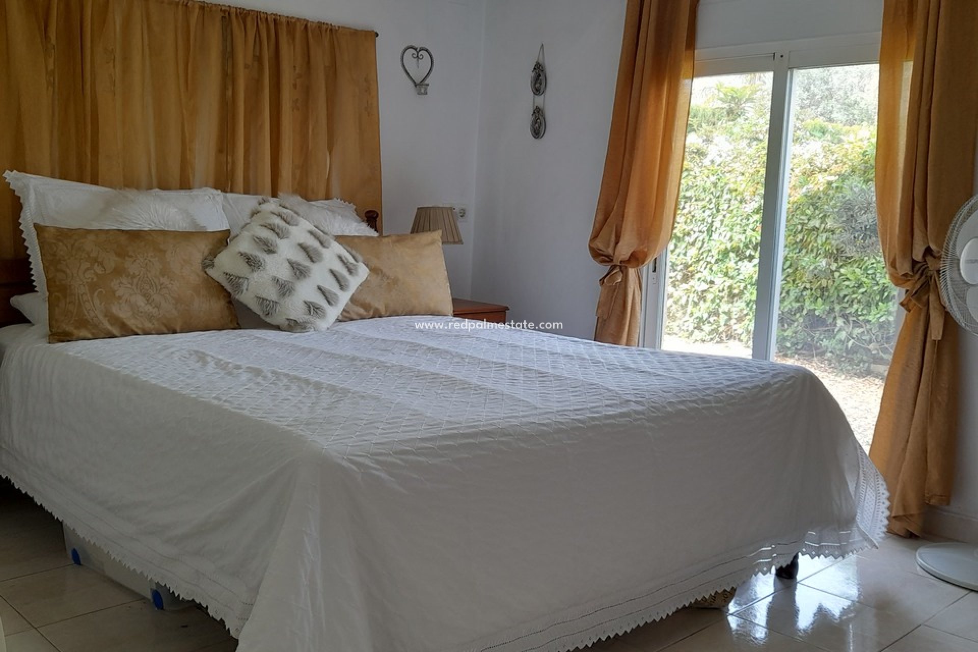 Videresalg - Villa -
Orba - Inland