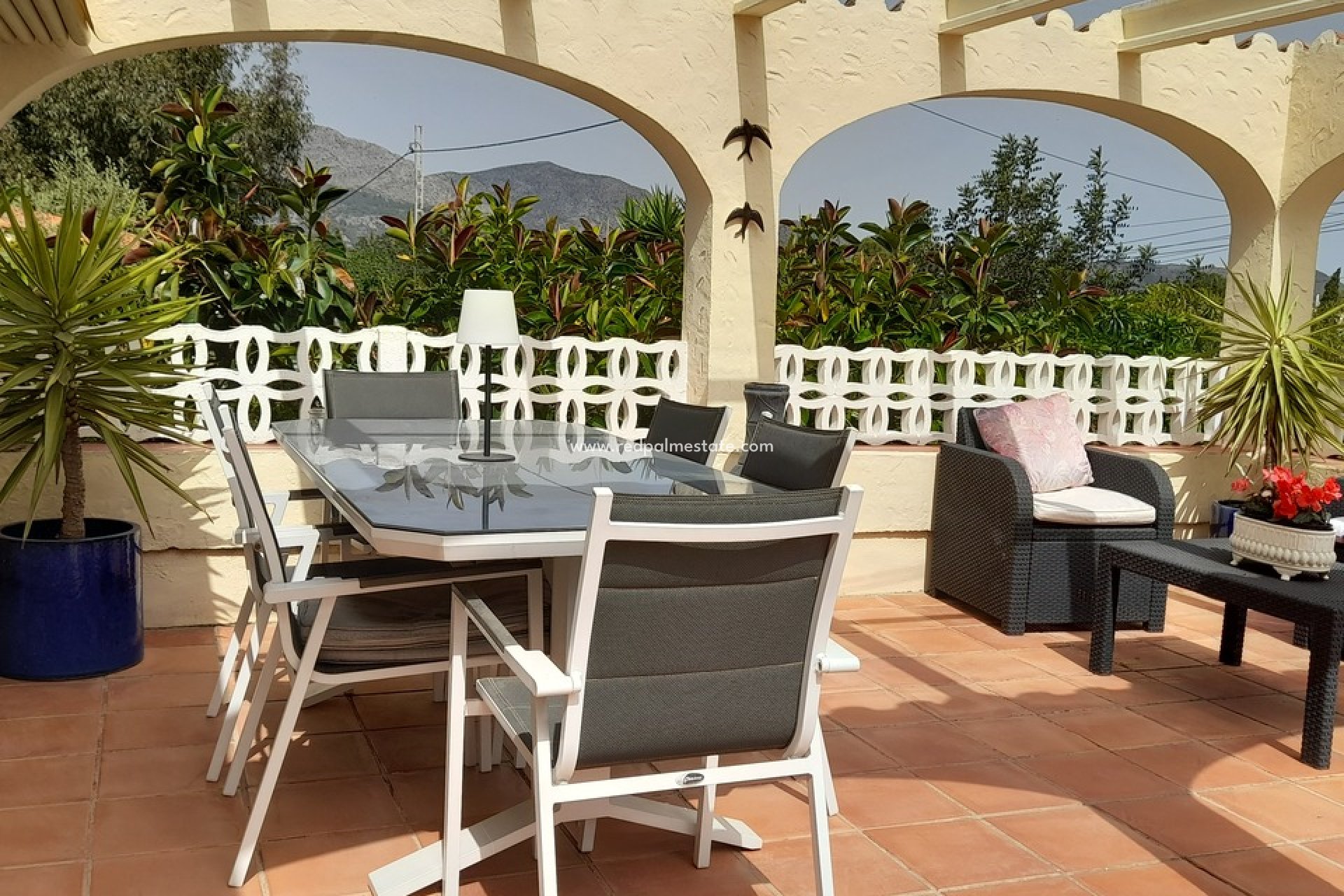 Videresalg - Villa -
Orba - Inland
