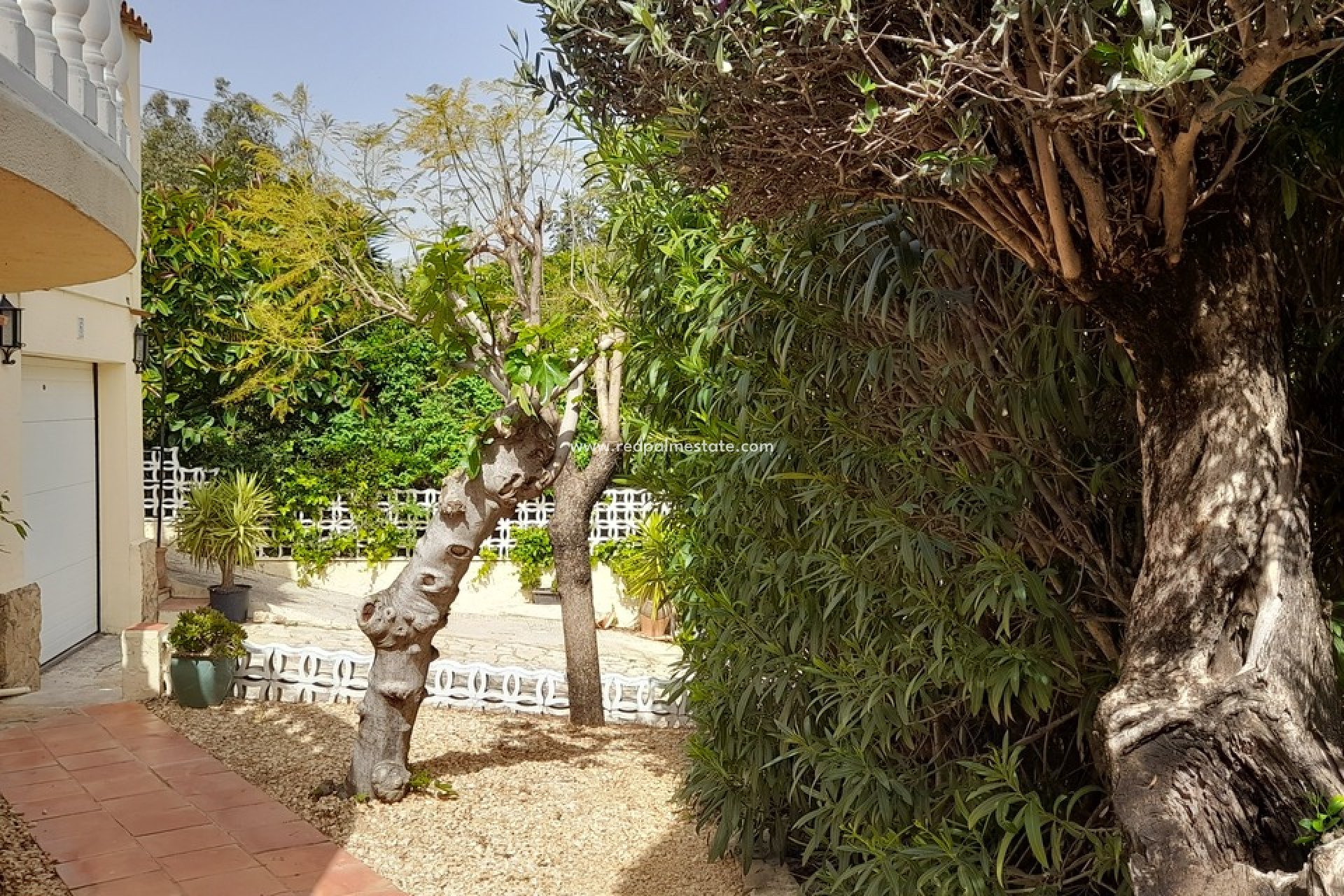 Videresalg - Villa -
Orba - Inland
