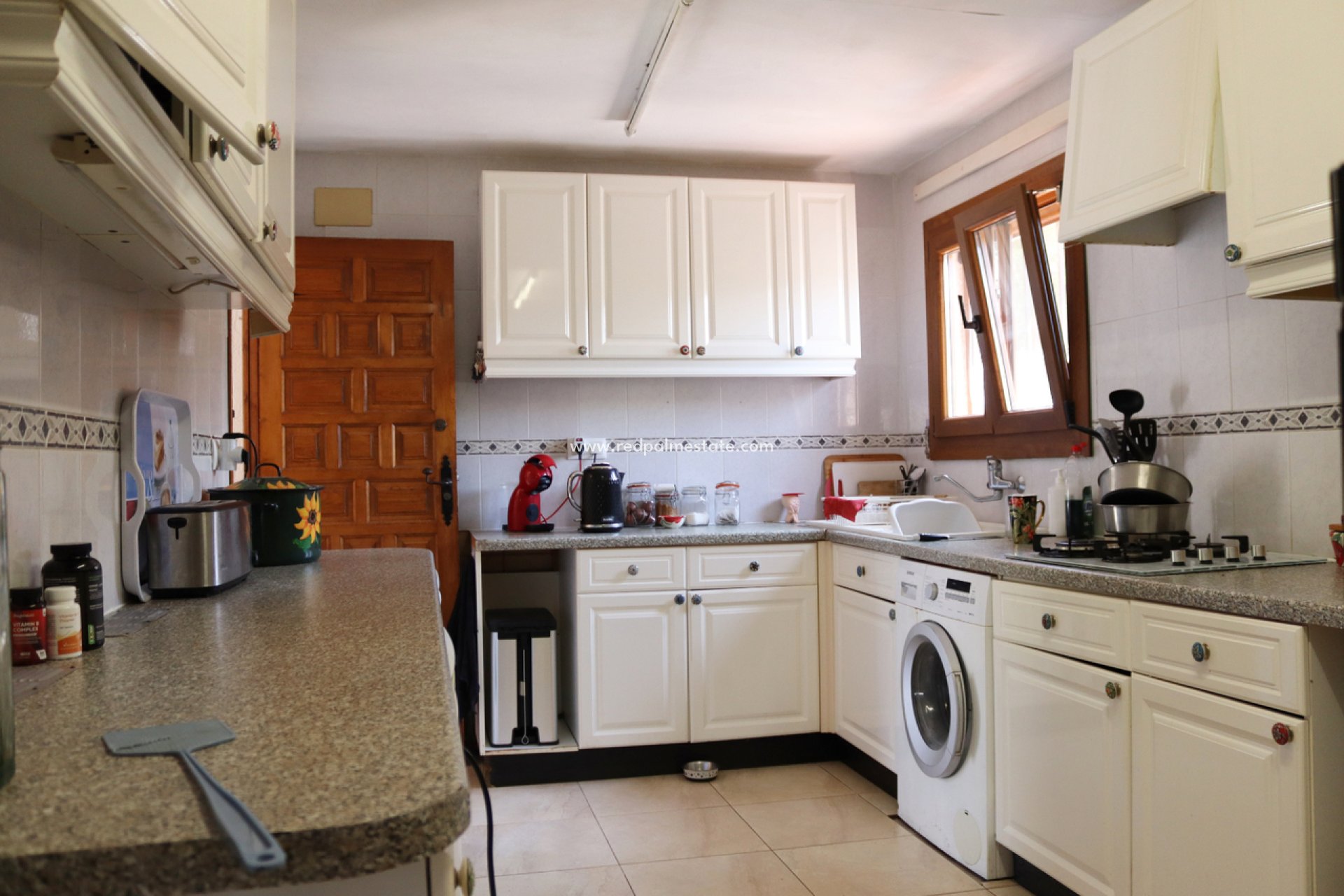 Videresalg - Villa -
Orba - Inland