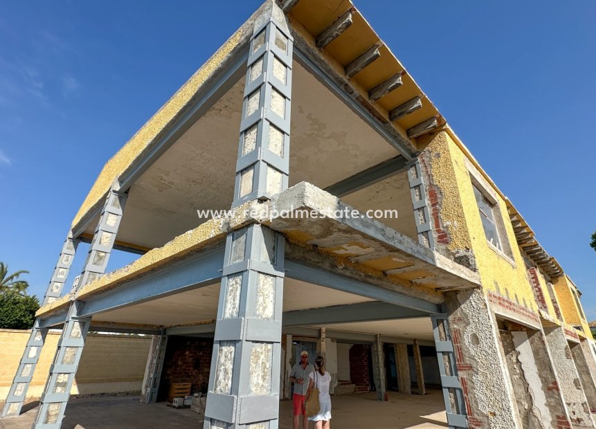 Videresalg - Villa -
Orihuela Costa - Cabo Roig