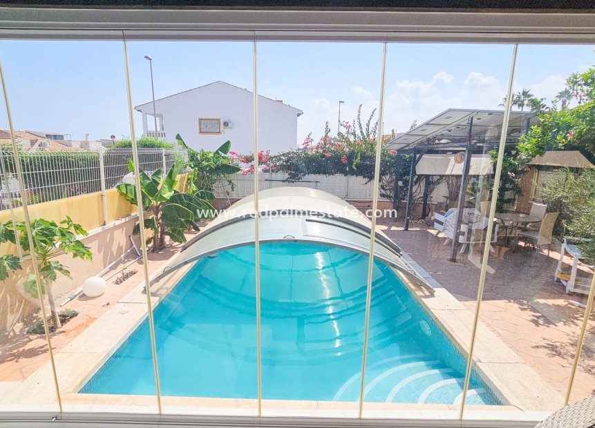 Videresalg - Villa -
Orihuela Costa - Cabo Roig