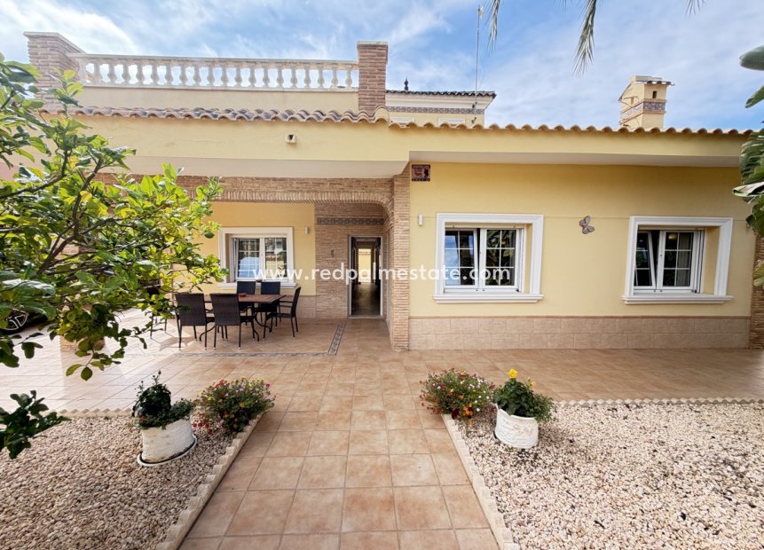 Videresalg - Villa -
Orihuela Costa - Cabo Roig
