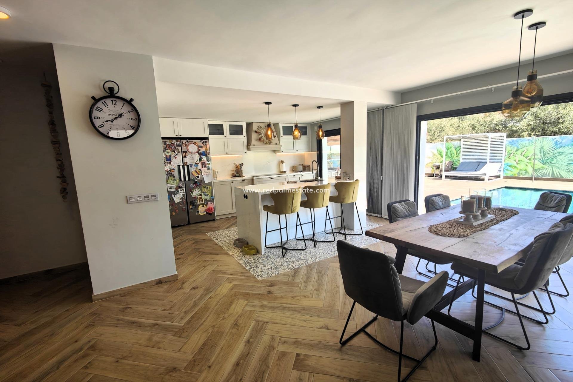 Videresalg - Villa -
Orihuela Costa - Cabo Roig