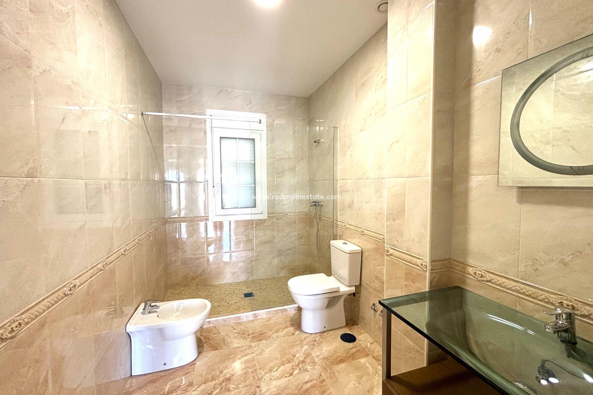 Videresalg - Villa -
Orihuela Costa - Cabo Roig