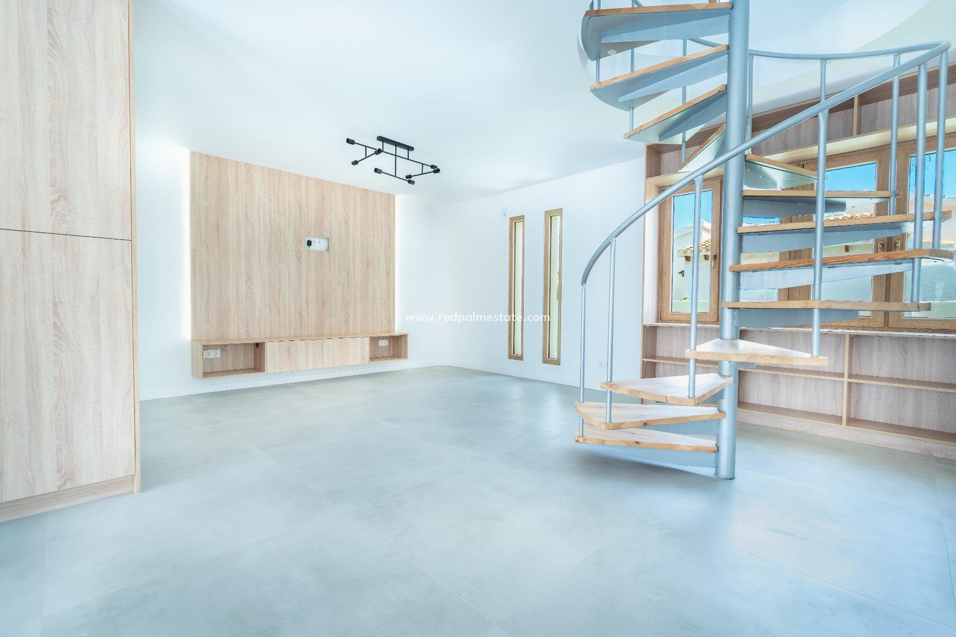 Videresalg - Villa -
Orihuela Costa - Cabo Roig