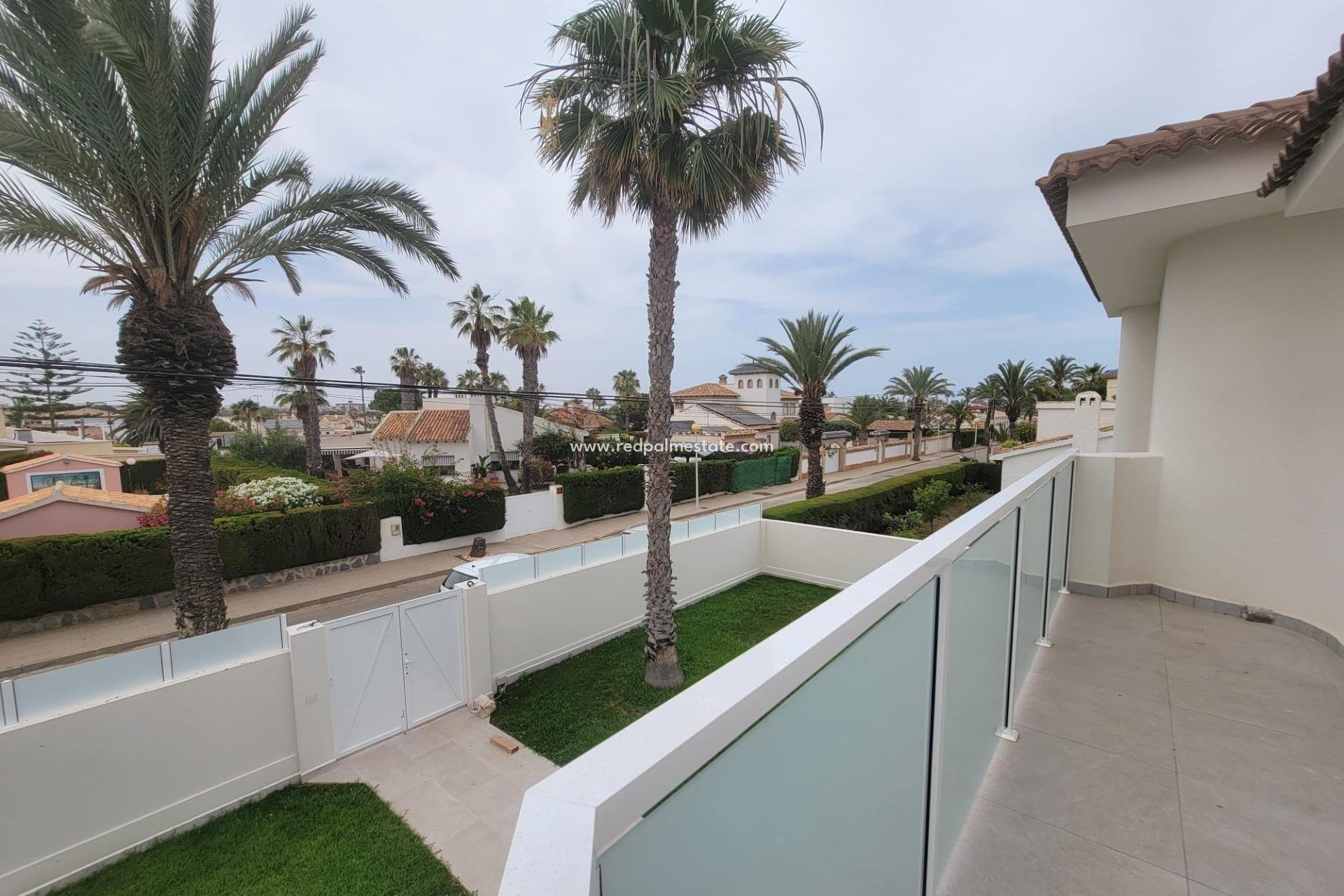 Videresalg - Villa -
Orihuela Costa - Cabo Roig