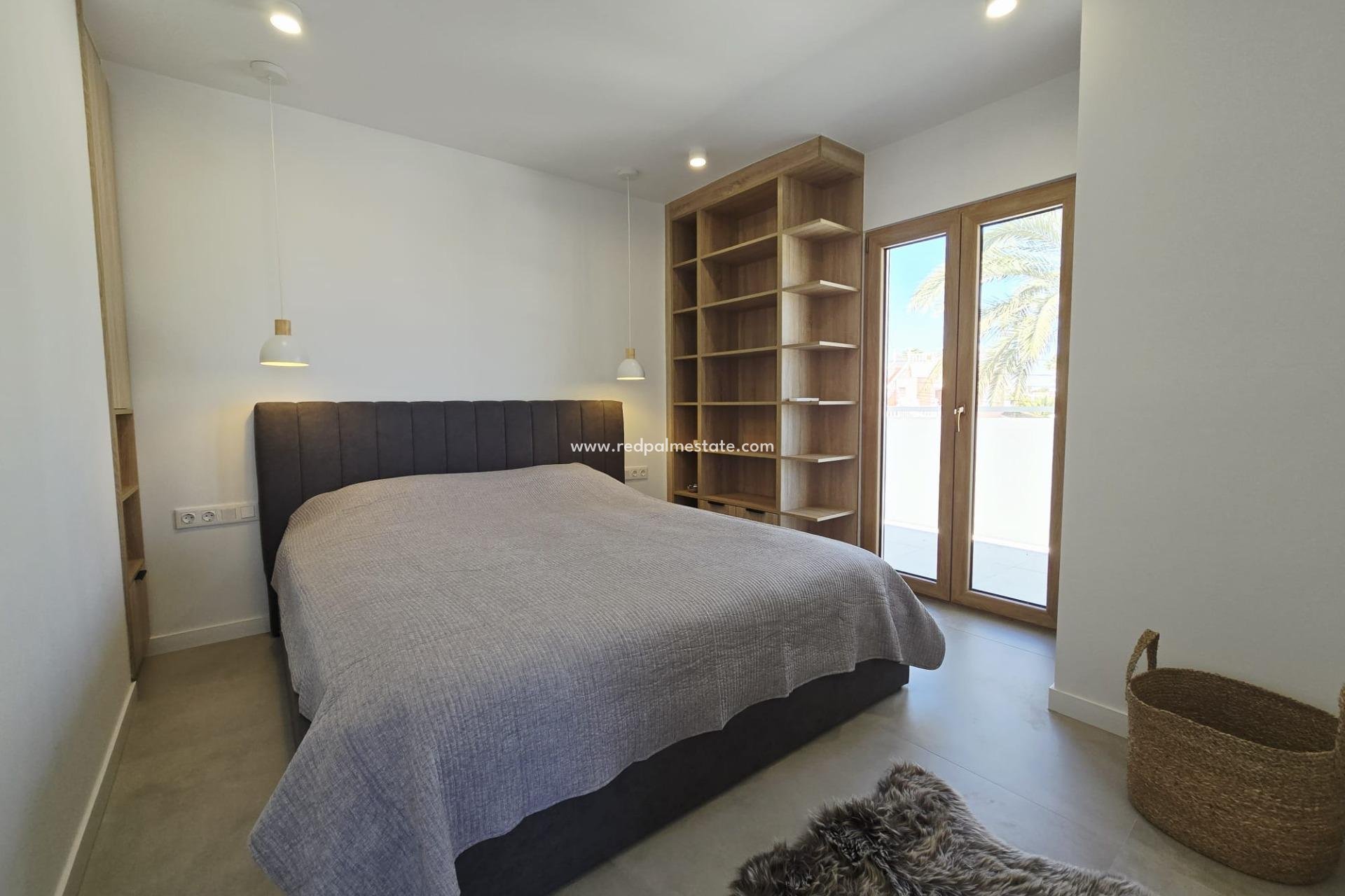 Videresalg - Villa -
Orihuela Costa - Cabo Roig