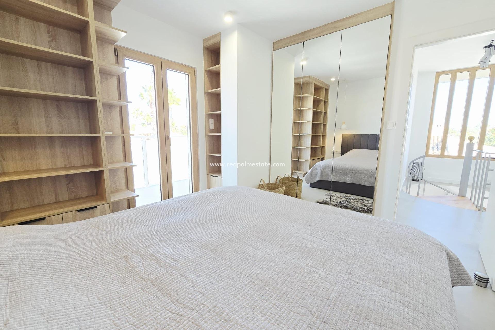Videresalg - Villa -
Orihuela Costa - Cabo Roig