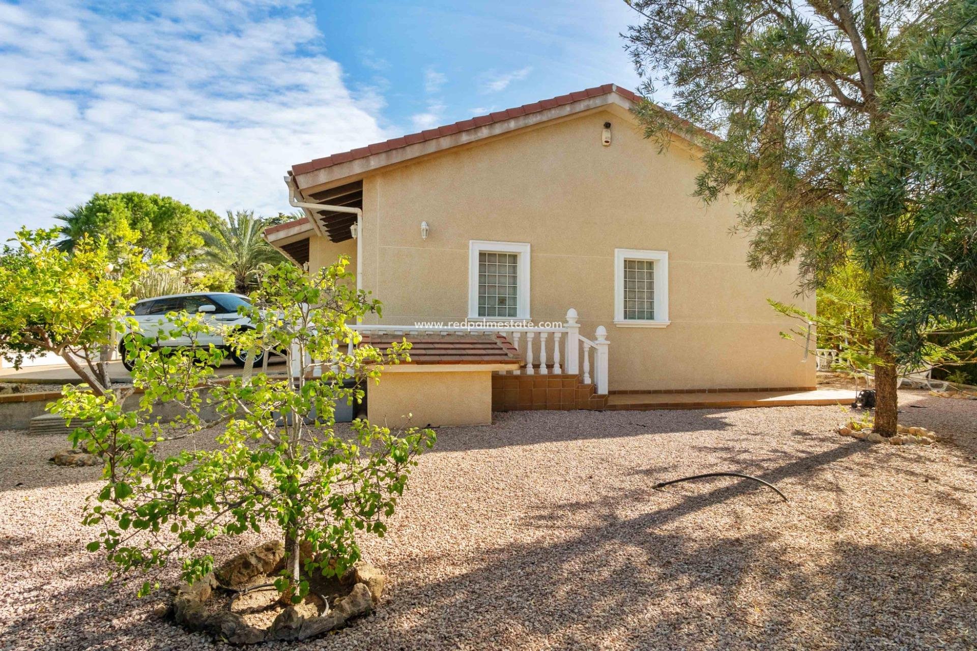 Videresalg - Villa -
Orihuela Costa - Cabo Roig