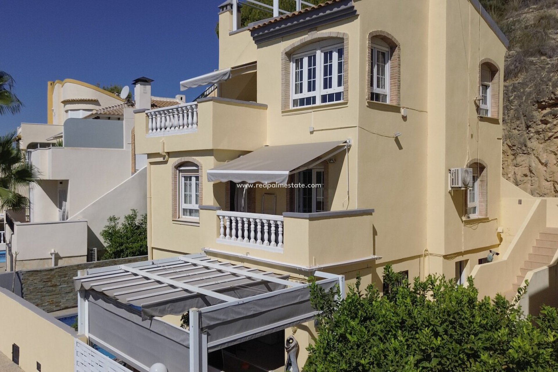 Videresalg - Villa -
Orihuela Costa - Calle Mayor