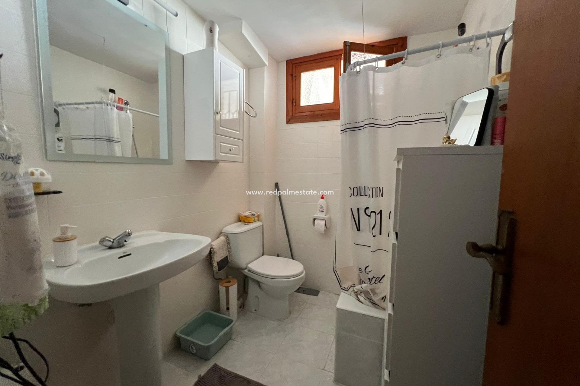 Videresalg - Villa -
Orihuela Costa - Campoamor