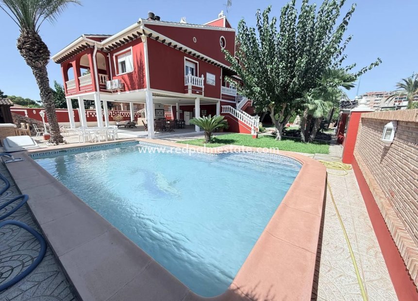 Videresalg - Villa -
Orihuela Costa - Campoamor