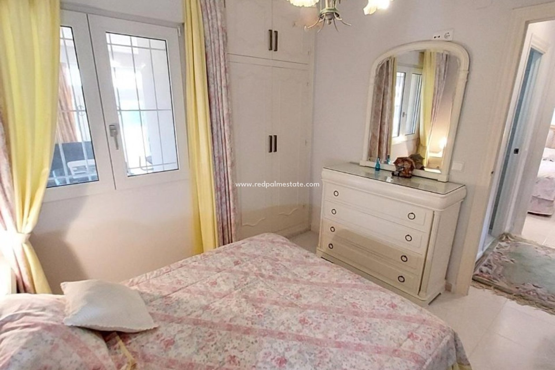 Videresalg - Villa -
Orihuela Costa - Campoamor