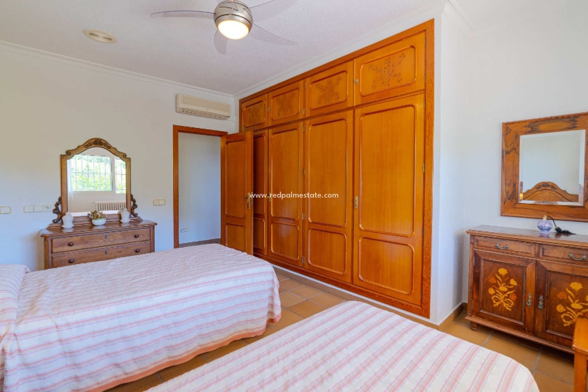 Videresalg - Villa -
Orihuela Costa - Campoamor