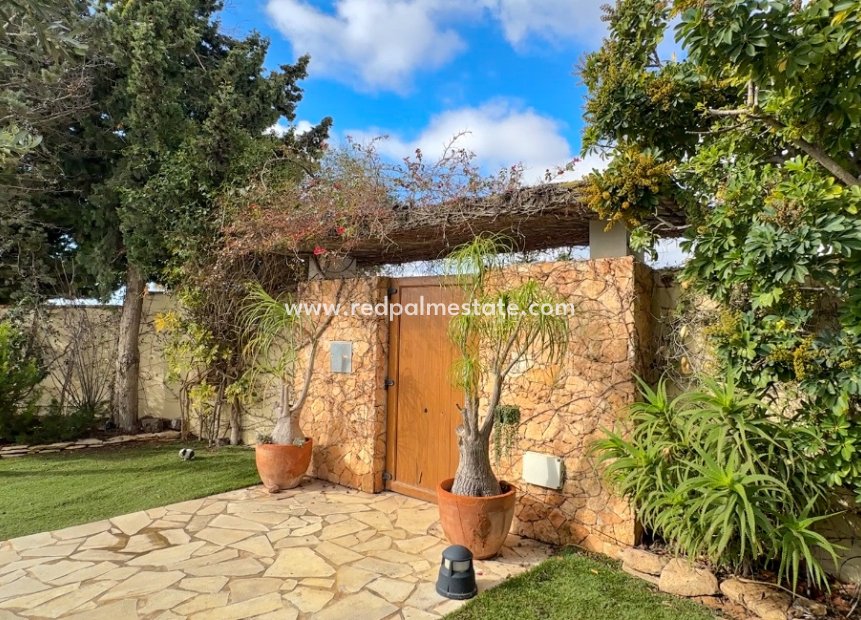 Videresalg - Villa -
Orihuela Costa - Campoamor
