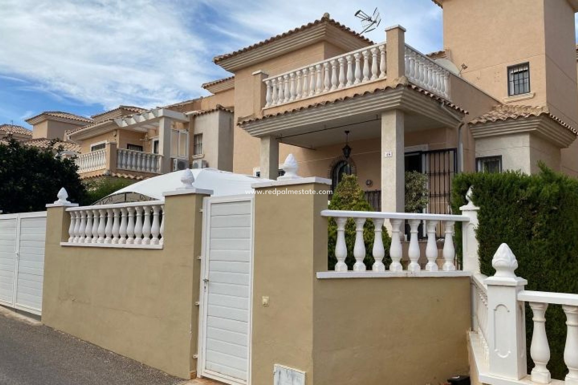 Videresalg - Villa -
Orihuela Costa - Costa Blanca